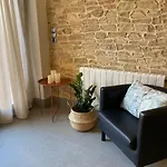 Apartament Mona *